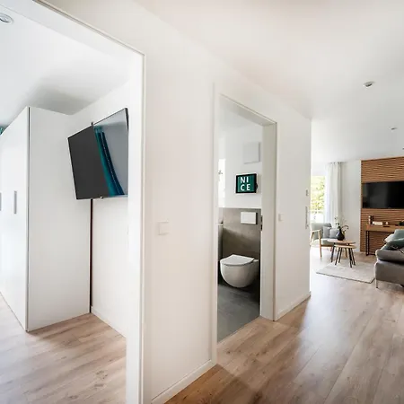 Luxuswohnung Traumblick - Neubau 2023 شقة
